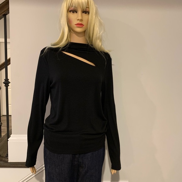 ASOS Moda Vera high neck long sleeve top with cut out detail in black - Picture 5 of 7